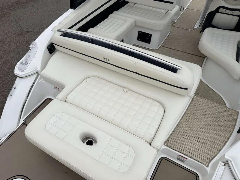 Slide: The Image of Cobalt R5 Surf 2019 - 8