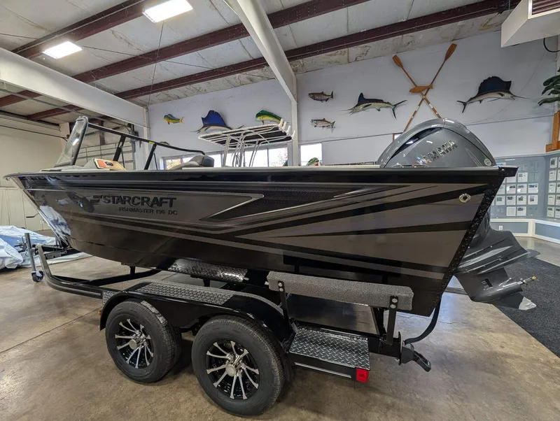 The Image of Starcraft Fishmaster 196 2026 - undefined