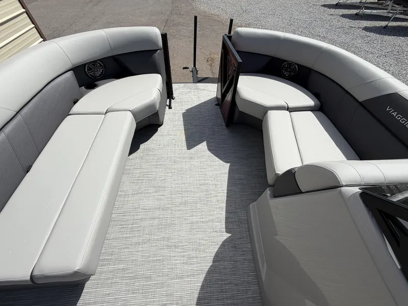 Slide: The Image of Viaggio Lago V-U 20 2026 - 3