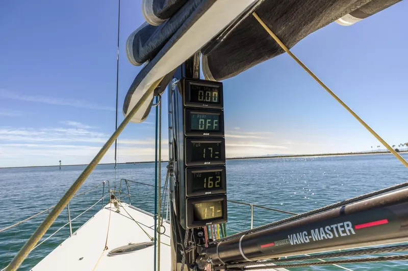 Slide: The Image of Sailing yacht Rogers 46, 2007 model, with digital displays and clear ocean view. - 17