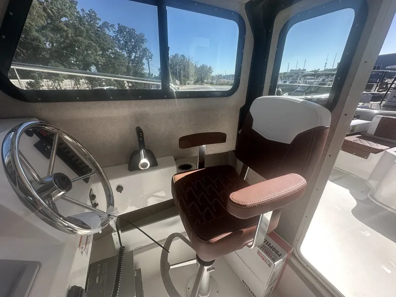 Slide: The Image of Parker Marine 217 Explorer WITH AC IN CABIN 2026 - 7