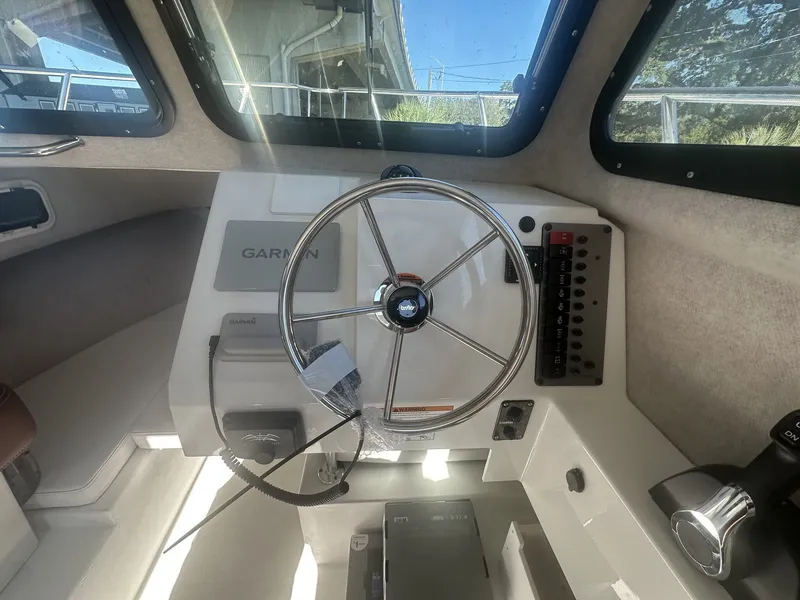 Slide: The Image of Parker Marine 217 Explorer WITH AC IN CABIN 2026 - 8