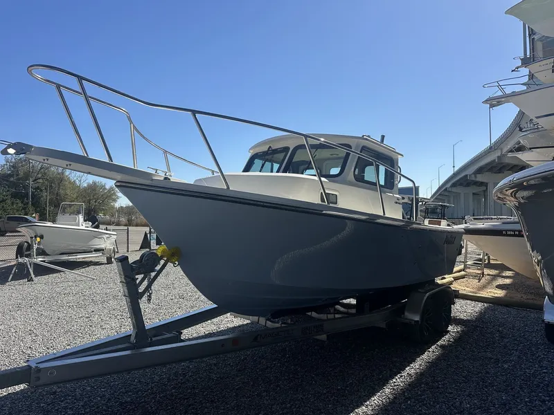 Slide: The Image of Parker Marine 217 Explorer WITH AC IN CABIN 2026 - 4