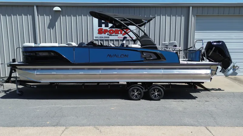 The Image of Avalon EXCALIBUR LTD 25 QUAD LOUNGE 2025 - 1