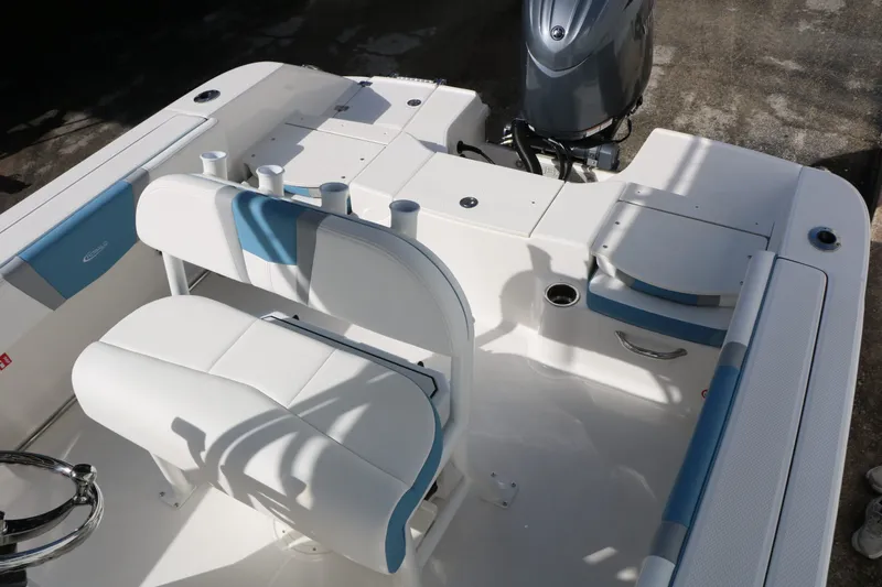 Slide: The Image of Interior view of 2026 Robalo R200 Center Console boat. - 27
