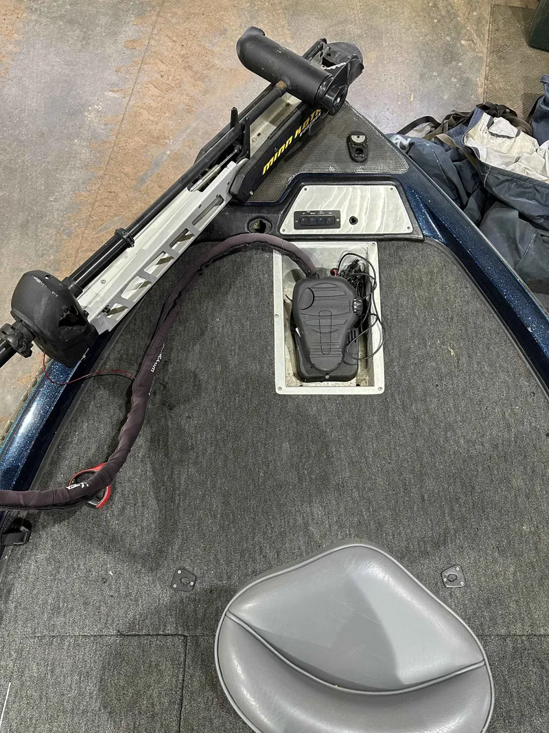 Slide: The Image of Ranger 520VX 2000 - 3