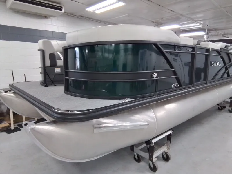 The Image of Sylvan Mirage X3 CLZ 2026 - 1