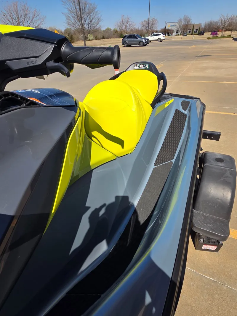 Slide: The Image of Sea-Doo GTI SE 130 2022 - 11