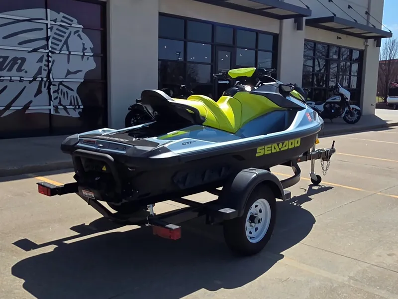 Slide: The Image of Sea-Doo GTI SE 130 2022 - 8
