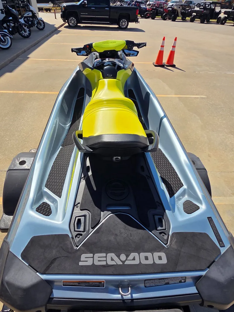 Slide: The Image of Sea-Doo GTI SE 130 2022 - 9