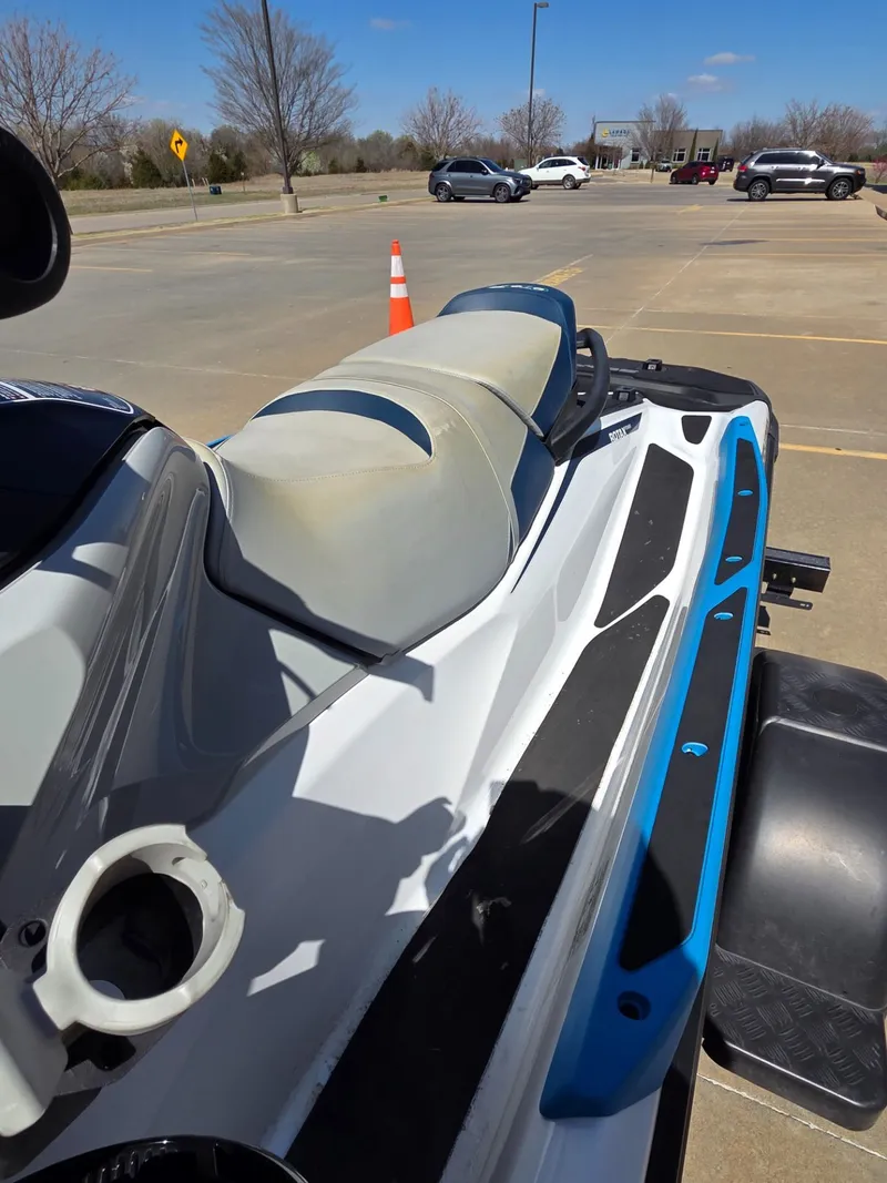 Slide: The Image of Sea-Doo FishPro Sport 170 iDF iBR Sound System 2024 - 11
