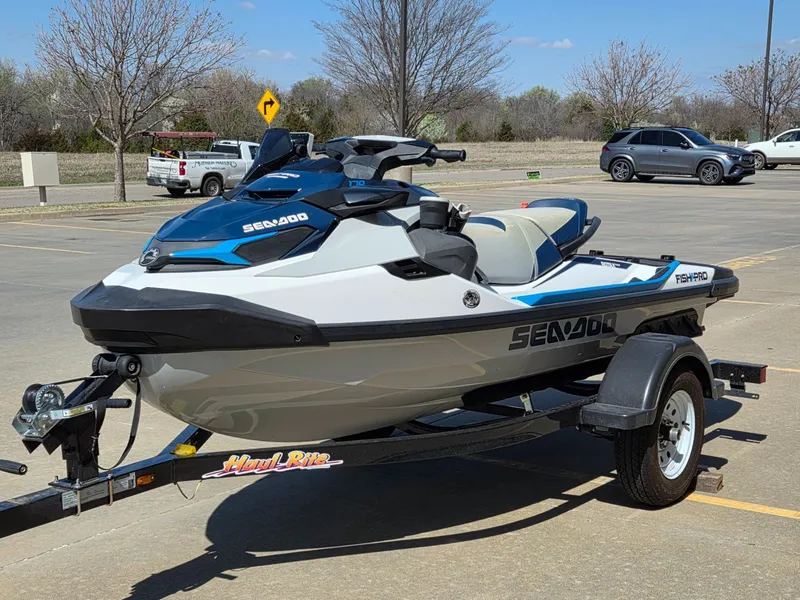 Slide: The Image of Sea-Doo FishPro Sport 170 iDF iBR Sound System 2024 - 4