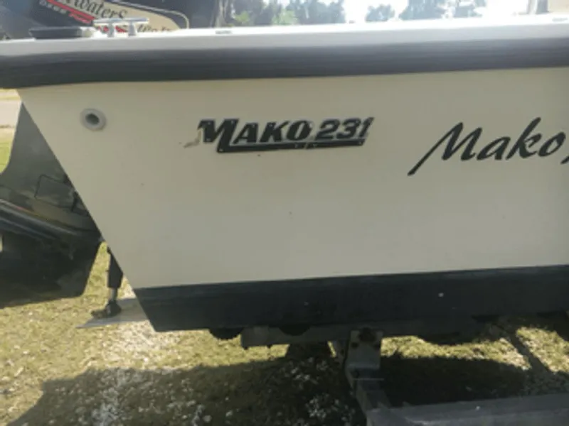 Slide: The Image of Mako 235 1987 - 10