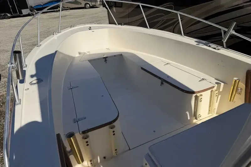 Slide: The Image of Mako 235 1987 - 5