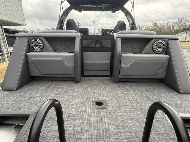 Slide: The Image of Viaggio By Misty Harbor D28UW A-T TW400 2026 - 10