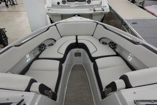 Slide: The Image of Crownline Boats 240 SS 2022 - 7