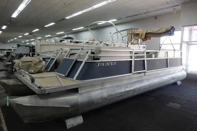 The Image of Crest 25LT 1985 - 1