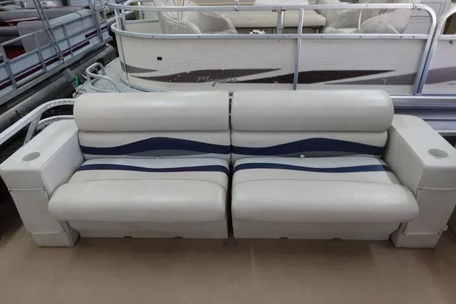 Slide: The Image of Crest 25LT 1985 - 6