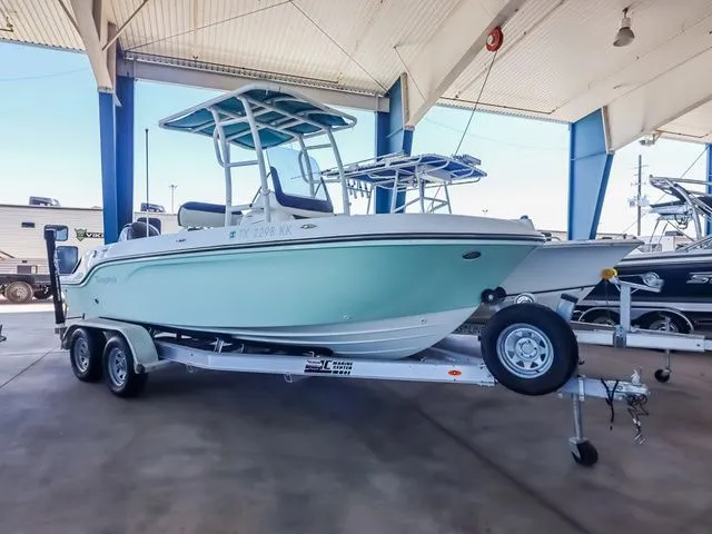 Slide: The Image of Bayliner T200CC 2021 - 8