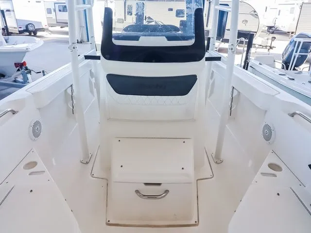 Slide: The Image of Bayliner T200CC 2021 - 9