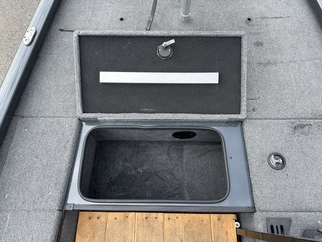 Slide: The Image of Ranger RT188C 2021 - 5