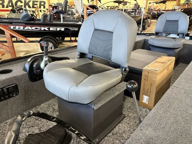 Slide: The Image of Tracker Panfish 17 2026 - 13