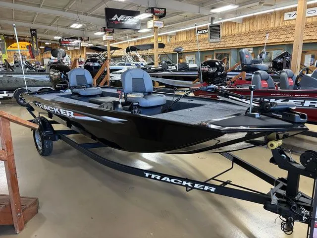 Slide: The Image of Tracker Panfish 17 2026 - 42