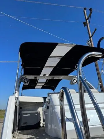 Slide: The Image of Avalon Carbon Series Excalibur Elite Windshield W/ 400HP 2025 - 20