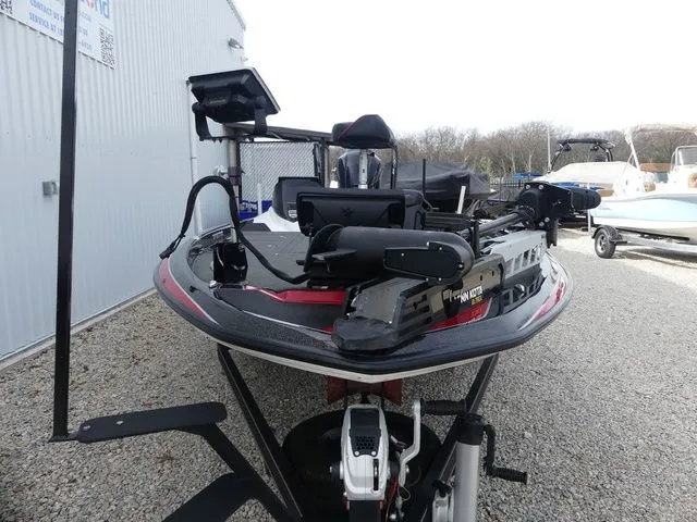 Slide: The Image of Skeeter ZXR21 2021 - 9