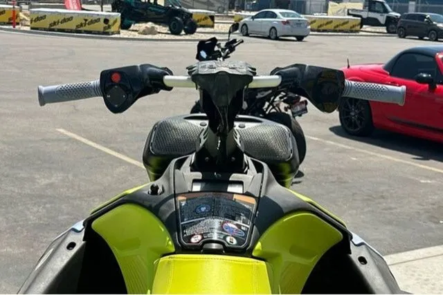 Slide: The Image of Sea-Doo Spark® Trixx™ for 3 Rotax® 900 ACE™ - 90 iBR 2024 - 13