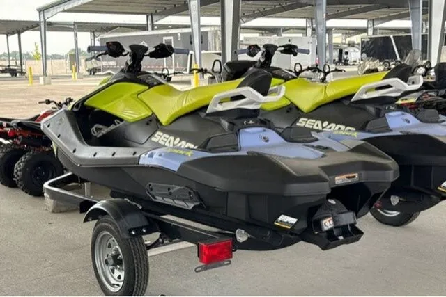 Slide: The Image of Sea-Doo Spark® Trixx™ for 3 Rotax® 900 ACE™ - 90 iBR 2024 - 22