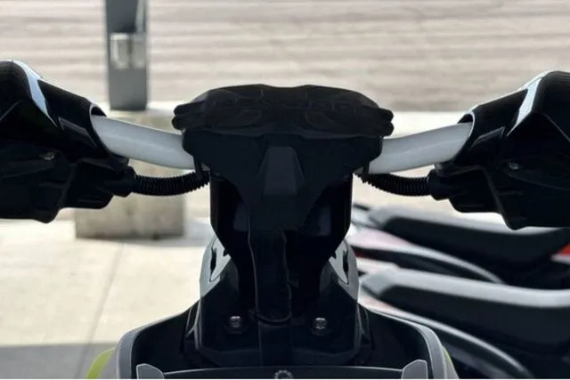 Slide: The Image of Sea-Doo Spark® Trixx™ for 3 Rotax® 900 ACE™ - 90 iBR 2024 - 32