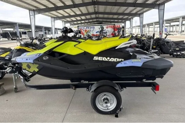 Slide: The Image of Sea-Doo Spark® Trixx™ for 3 Rotax® 900 ACE™ - 90 iBR 2024 - 35