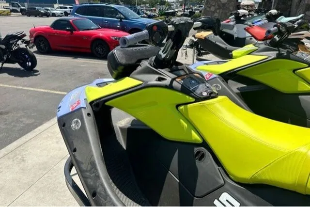 Slide: The Image of Sea-Doo Spark® Trixx™ for 3 Rotax® 900 ACE™ - 90 iBR 2024 - 60