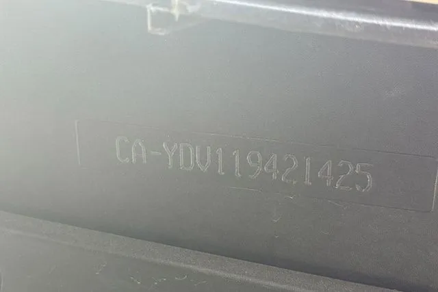 Slide: The Image of Sea-Doo PWC SPARK TRIXX 90 AUD WH 3UP IBR 25 2025 - 19