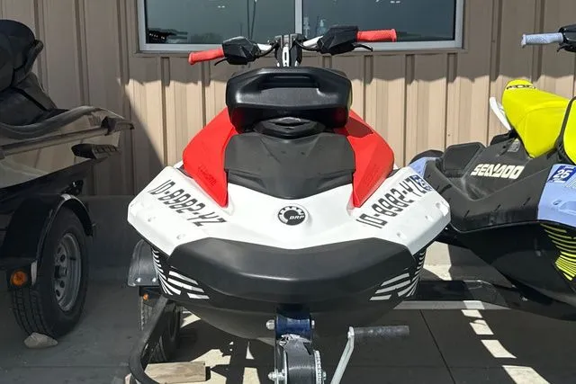 Slide: The Image of Sea-Doo PWC SPARK TRIXX 90 AUD WH 3UP IBR 25 2025 - 22