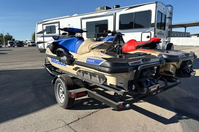 Slide: The Image of Sea-Doo Wake 2025 - 22