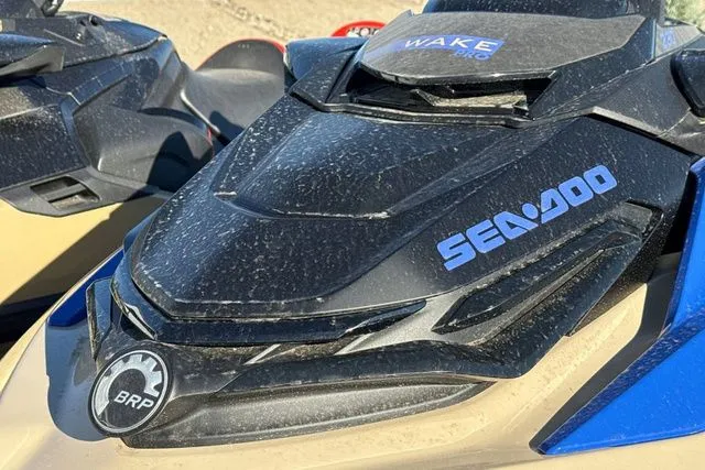 Slide: The Image of Sea-Doo Wake 2025 - 23