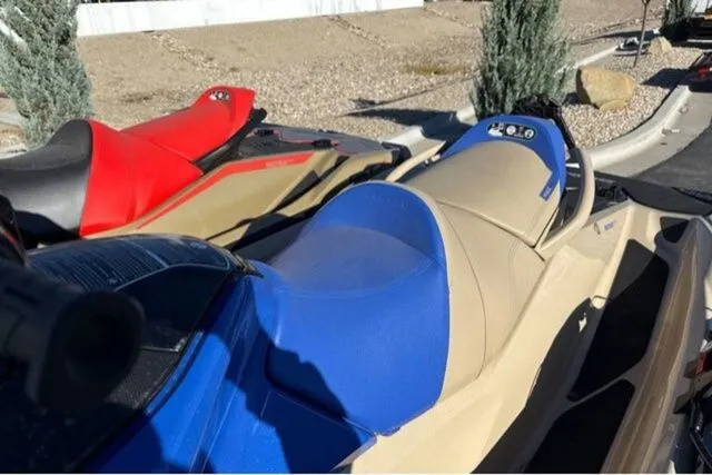 Slide: The Image of Sea-Doo Wake 2025 - 44