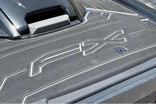 Slide: The Image of Yamaha FX Cruiser HO 2025 - 11