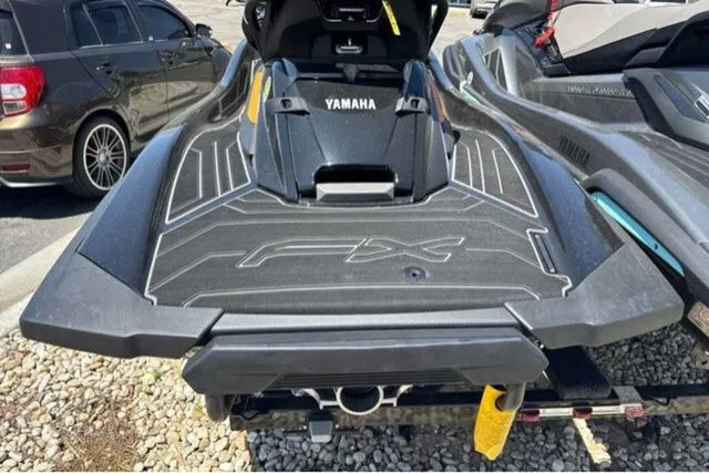 Slide: The Image of Yamaha FX Cruiser HO 2025 - 12