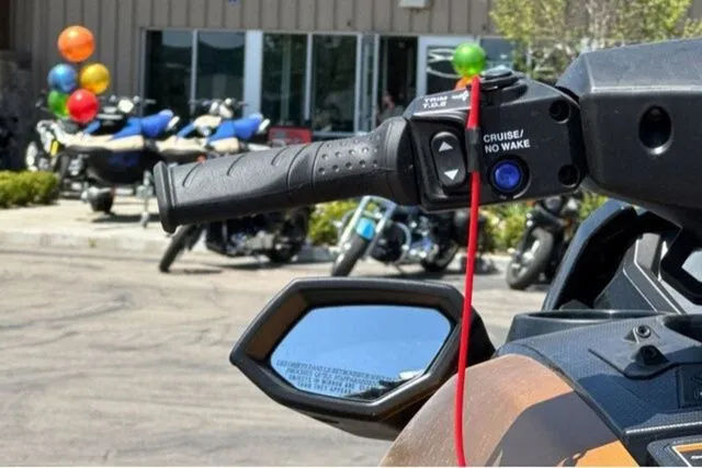 Slide: The Image of Yamaha FX Cruiser HO 2025 - 14