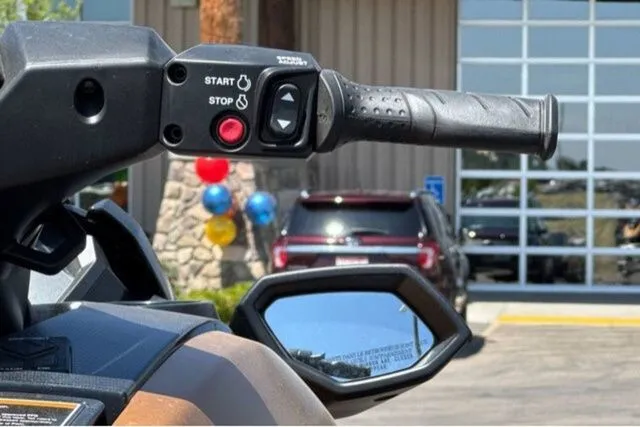 Slide: The Image of Yamaha FX Cruiser HO 2025 - 16