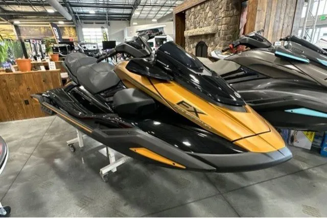 Slide: The Image of Yamaha FX Cruiser HO 2025 - 19