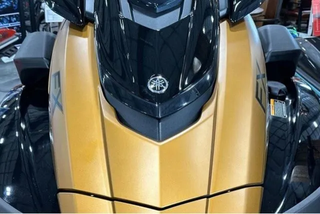 Slide: The Image of Yamaha FX Cruiser HO 2025 - 23