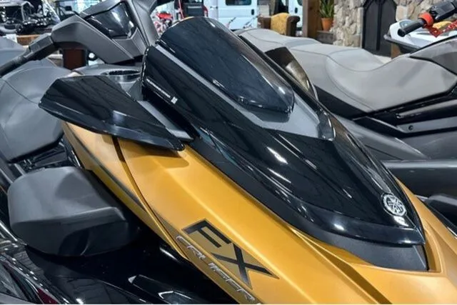 Slide: The Image of Yamaha FX Cruiser HO 2025 - 24