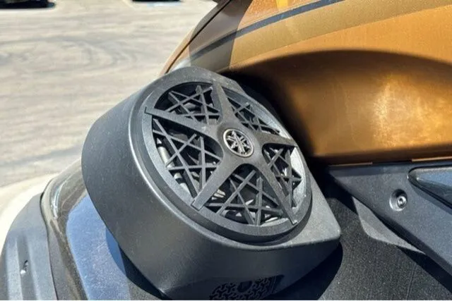 Slide: The Image of Yamaha FX Cruiser HO 2025 - 8