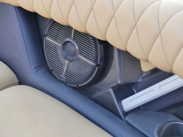 Slide: The Image of Tigé 25ZX 2022 - 12