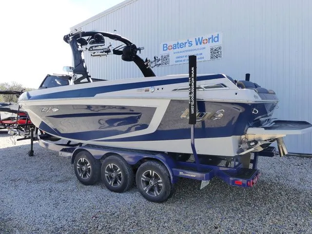 Slide: The Image of Tigé 25ZX 2022 - 3