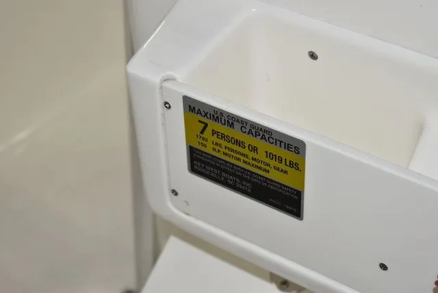 Slide: The Image of Key West 189 FS W/ T-Top 2024 - 30